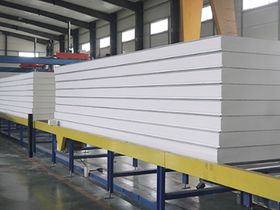 Enhancing Sandwich Panel Performance with Advanced Polyurethane Catalysts